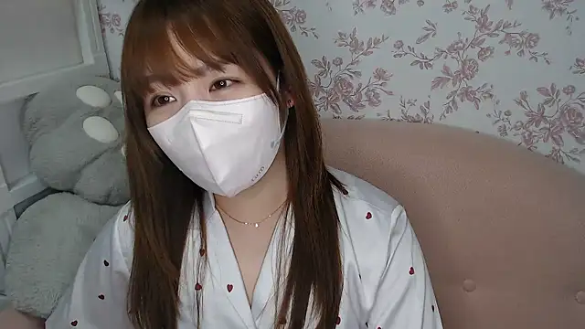 Snapshot of mei_hosina chatting on April 9, 3:39 pm mei hosina online show from April 9, 3:39 pm