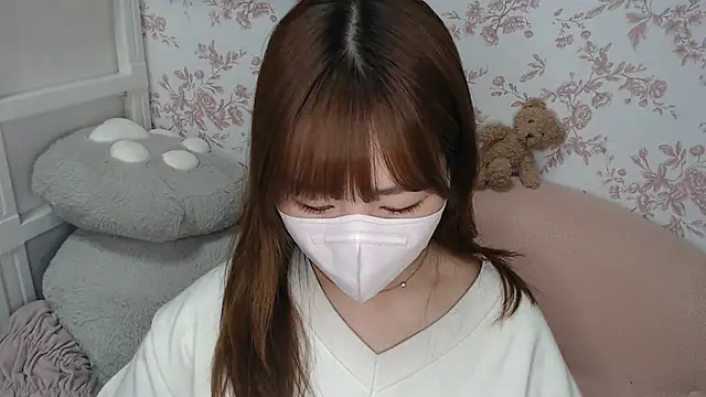 Snapshot of mei_hosina chatting on April 16, 3:35 pm mei hosina online show from April 16, 3:35 pm