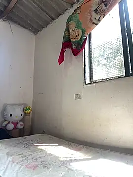 AlexaWarner online show from February 9, 4:11 pm