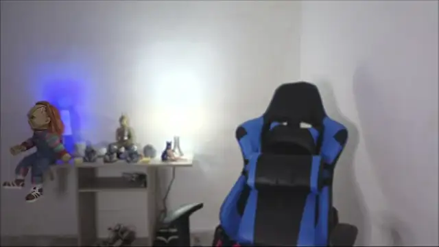 Snapshot of AlessiaVix chatting on December 8, 9:30 pm AlessiaVix online show from December 8, 9:30 pm