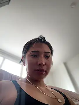 Snapshot of AlessiaVix chatting on February 3, 3:17 pm AlessiaVix online show from February 3, 3:17 pm