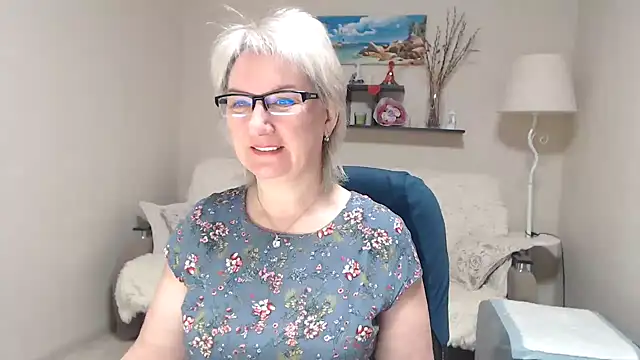 FleurMays online show from March 9, 2:26 am