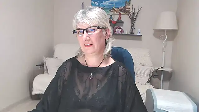 FleurMays online show from July 15, 9:58 am