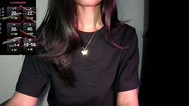 Snapshot of glowybekwa chatting on March 2, 6:40 pm glowybekwa online show from March 2, 6:40 pm