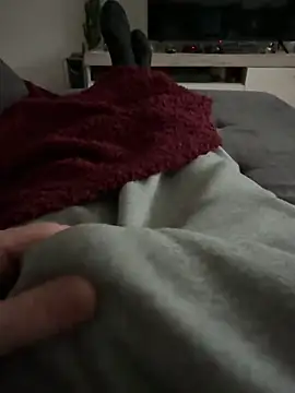 Snapshot of Ben291113 chatting on December 22, 9:28 am Ben291113 online show from December 22, 9:28 am