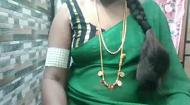 Snapshot of Hot_akshara chatting on December 3, 10:07 pm Hot akshara online show from December 3, 10:07 pm