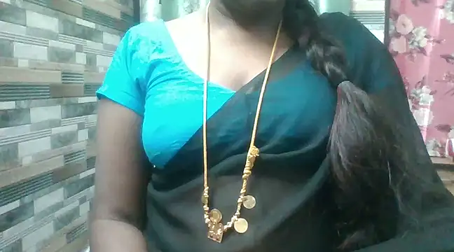 Snapshot of Hot_akshara chatting on December 6, 7:23 pm Hot akshara online show from December 6, 7:23 pm