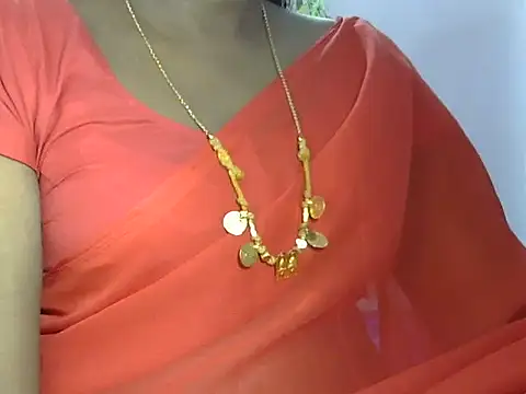 Snapshot of Hot_akshara chatting on October 8, 10:24 am Hot akshara online show from October 8, 10:24 am