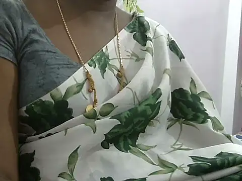 Snapshot of Hot_akshara chatting on October 8, 10:29 pm Hot akshara online show from October 8, 10:29 pm