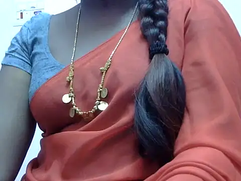 Snapshot of Hot_akshara chatting on October 31, 4:52 pm Hot akshara online show from October 31, 4:52 pm