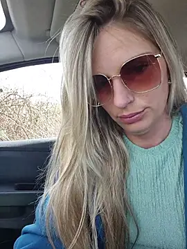 Lydie off online show from March 26, 1:17 pm