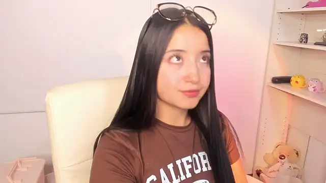 Snapshot of Ali_itcaduu chatting on March 18, 3:42 am Ali itcaduu online show from March 18, 3:42 am