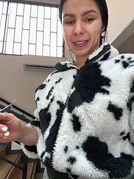 SofiaG  online show from January 9, 12:52 pm