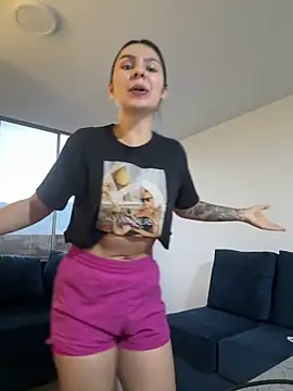 SofiaG  online show from February 24, 10:47 pm