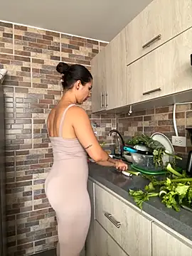 SofiaG  online show from September 10, 9:48 pm