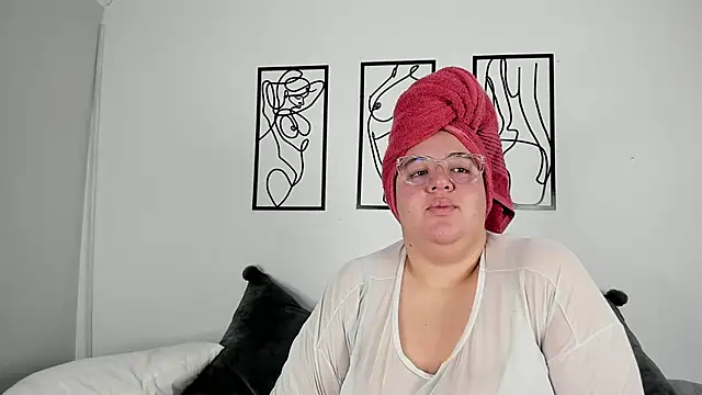 RubyPirsso18 online show from October 17, 7:16 pm