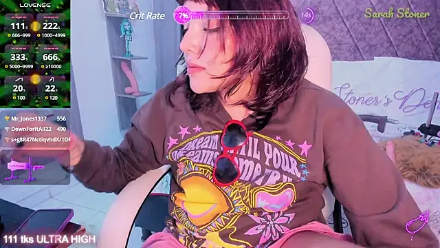 Sarah-Stoner online show from March 1, 10:42 pm