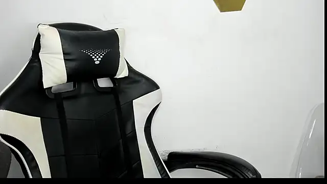 HelueHorny13 online show from January 21, 5:05 am