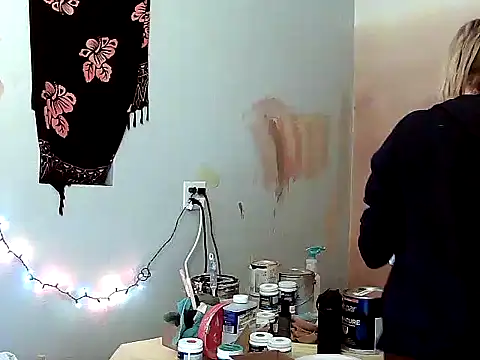 lilyhornyhousewife online show from December 3, 2:49 pm