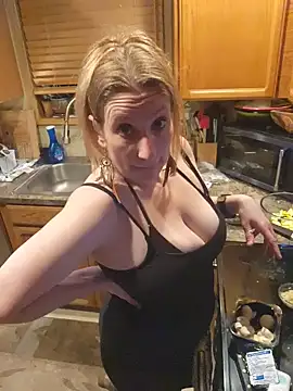 lilyhornyhousewife online show from July 3, 8:32 am