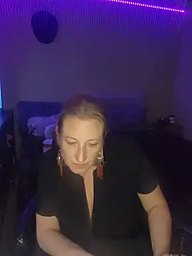 lilyhornyhousewife online show from July 28, 4:50 pm