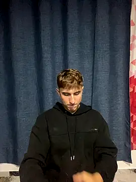Snapshot of oliver_Lz chatting on October 21, 5:30 am oliver Lz online show from October 21, 5:30 am