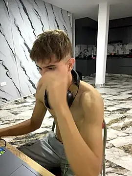 oliver Lz online show from November 12, 10:20 pm