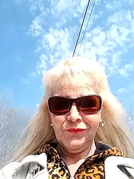 CassandraSandra44 online show from March 22, 9:56 am