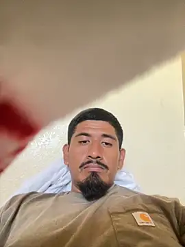 twohightwonut805 online show from October 12, 4:39 pm