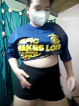 Snapshot of Thomgdee chatting on April 27, 7:17 am Thomgdee online show from April 27, 7:17 am