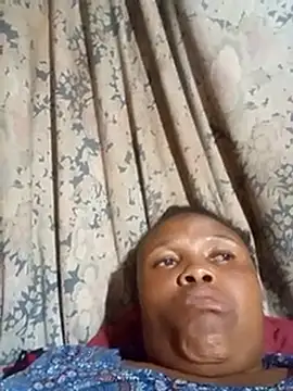 Snapshot of chubbyfreakyy1 chatting on December 18, 8:26 pm chubbyfreakyy1 online show from December 18, 8:26 pm