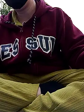 JasminePham online show from March 17, 1:35 am