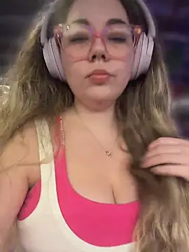 brooklynivy online show from July 17, 12:23 pm