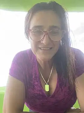 Snapshot of anastasia_and_jordan chatting on February 3, 7:21 pm anastasia and jordan online show from February 3, 7:21 pm