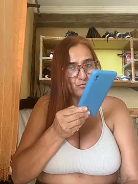 Snapshot of anastasia_and_jordan chatting on February 12, 3:27 pm anastasia and jordan online show from February 12, 3:27 pm