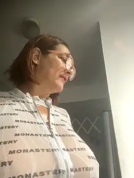 Snapshot of anastasia_and_jordan chatting on September 28, 9:14 am anastasia and jordan online show from September 28, 9:14 am