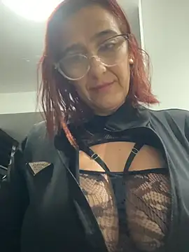 Snapshot of anastasia_and_jordan chatting on February 11, 8:30 am anastasia and jordan online show from February 11, 8:30 am