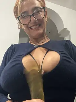 Snapshot of anastasia_and_jordan chatting on April 11, 7:56 am anastasia and jordan online show from April 11, 7:56 am