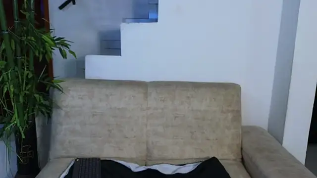 Lorenne Miller online show from April 11, 5:12 am