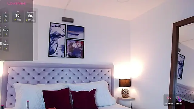 sarascottt online show from October 18, 3:09 am