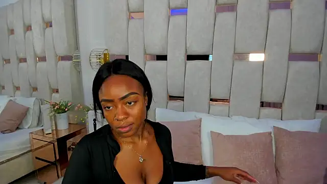 mia schwarz online show from January 26, 8:23 pm