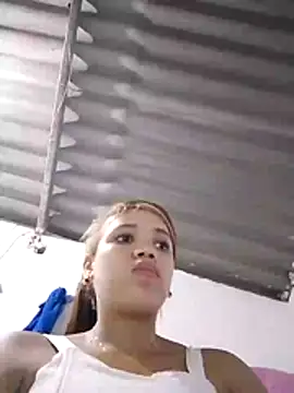 Snapshot of 1CANDYLOVE chatting on February 5, 2:16 am 1CANDYLOVE online show from February 5, 2:16 am