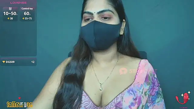 Snapshot of sameeksha_9 chatting on February 5, 2:59 pm sameeksha 9 online show from February 5, 2:59 pm