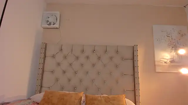 vanesasexyhot21 online show from September 23, 2:47 am