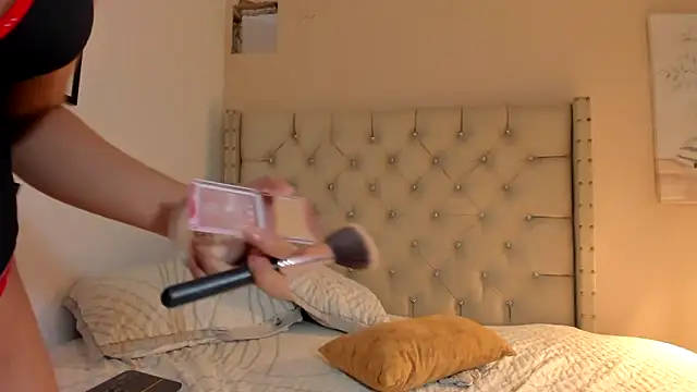 vanesasexyhot21 online show from February 3, 6:40 am