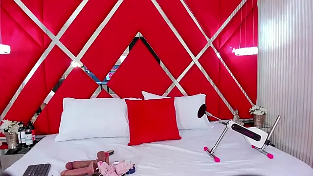 SusanCouper online show from December 18, 10:49 pm