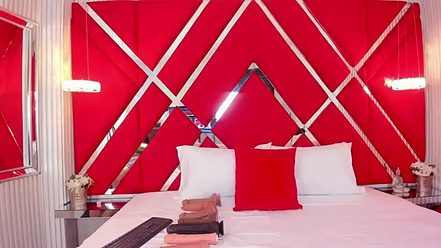 SusanCouper online show from March 7, 10:40 pm