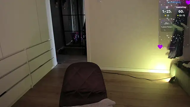 Natural pussy online show from March 26, 5:13 am