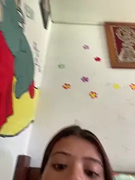 Lusianaaaaaaaaa online show from December 19, 4:58 pm