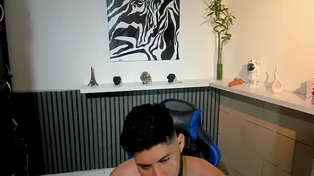 Daemon21 online show from October 13, 5:35 pm